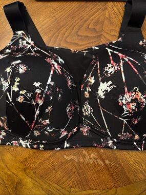 Lane Bryant Livi Active High Impact Sports Bra Size 42DDD Black Floral